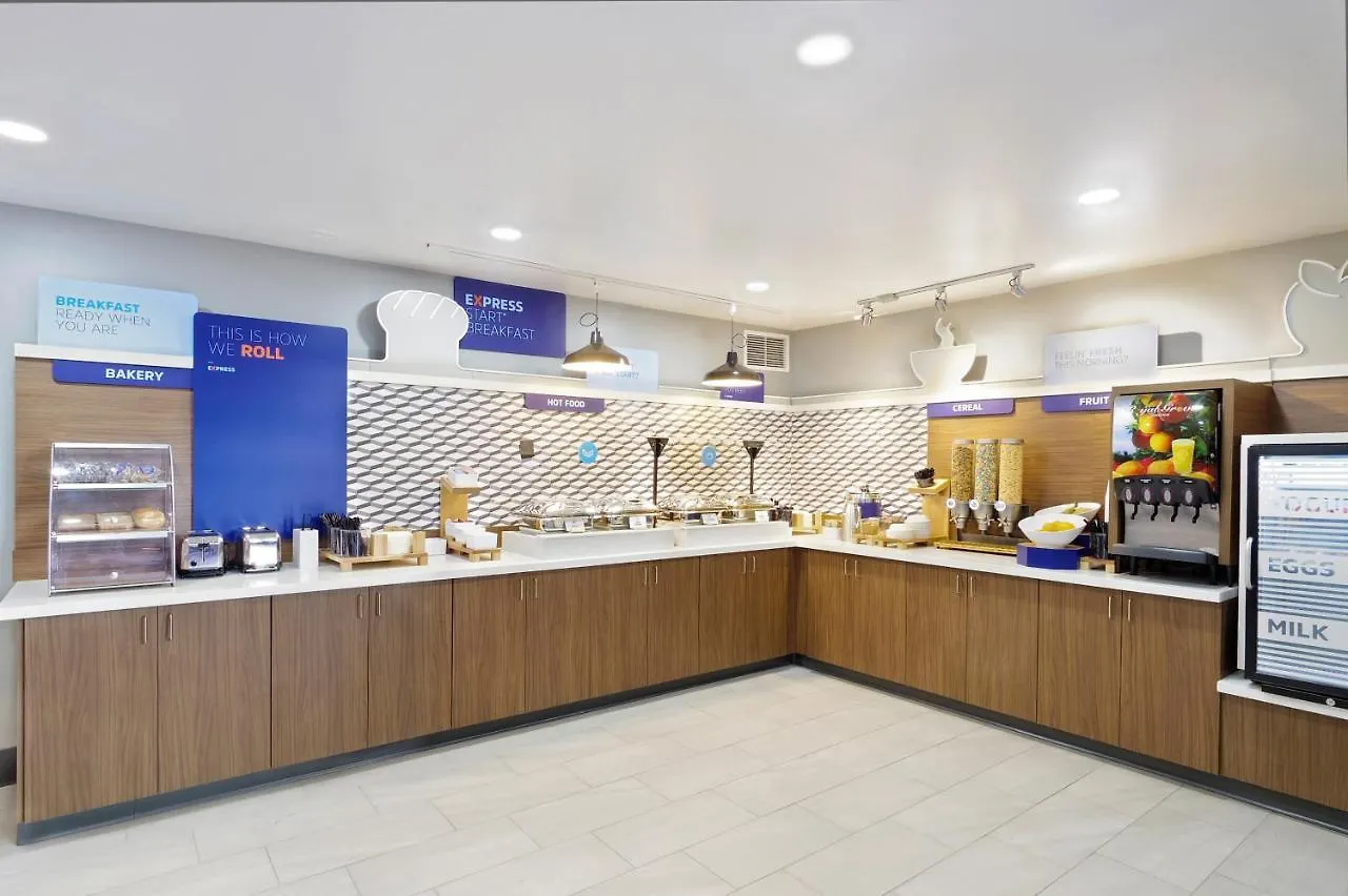 Holiday Inn Express & Suites Phoenix - Tempe By Ihg 3*,