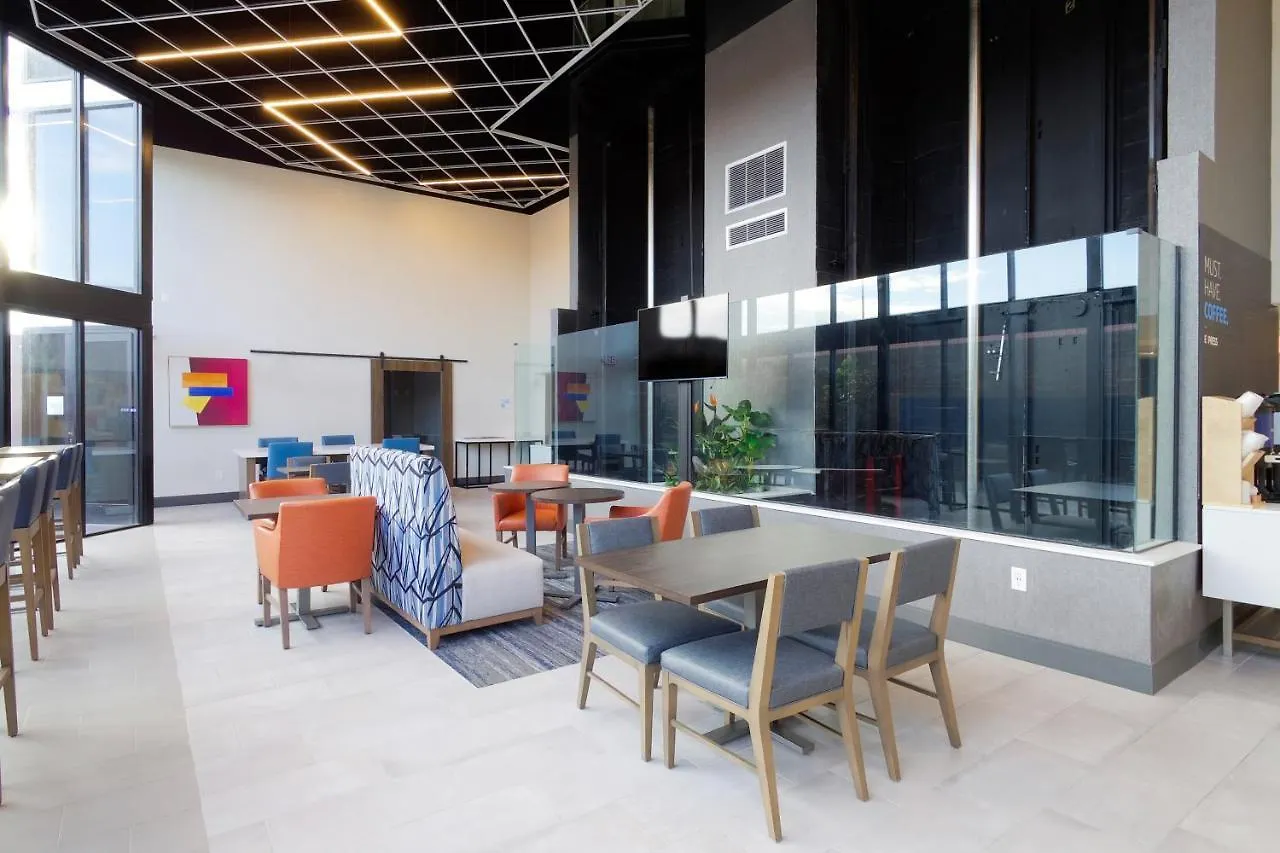 Holiday Inn Express & Suites Phoenix - Tempe By Ihg